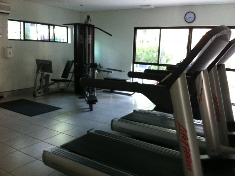 16 Surbiton Court, Carindale QLD 4152