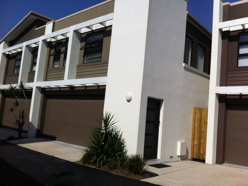 16 Surbiton Court, Carindale QLD 4152