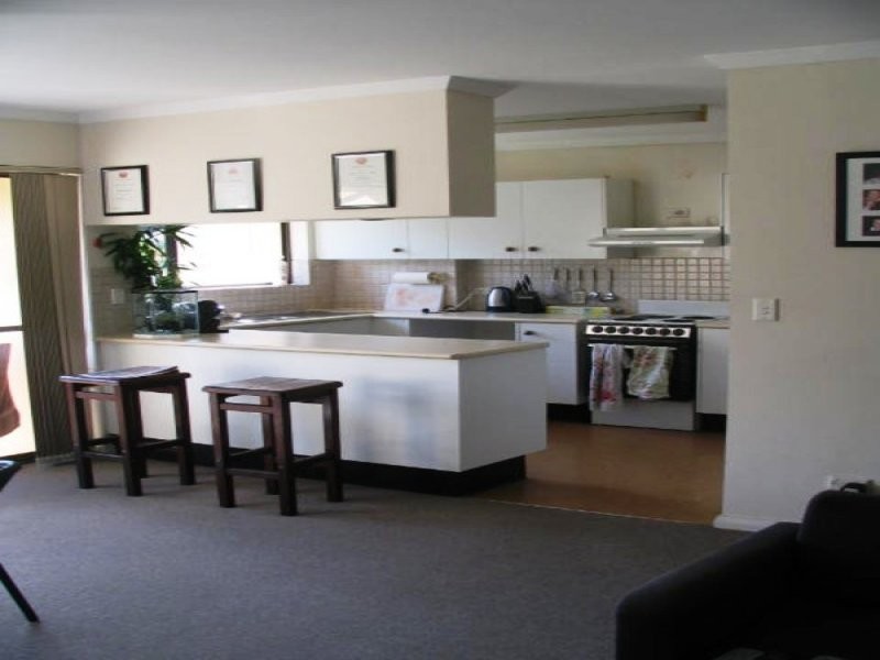 111 Markeri Street, Mermaid Waters QLD 4218