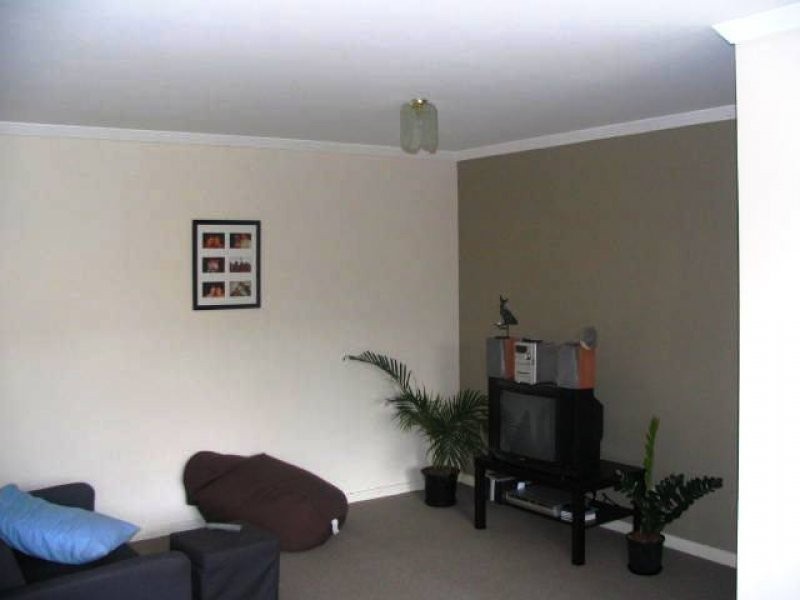 111 Markeri Street, Mermaid Waters QLD 4218