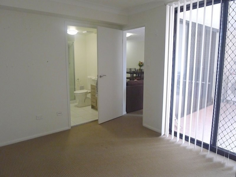 35 Hamilton Road, Moorooka QLD 4105