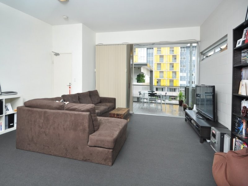 28 Masters Street, Newstead QLD 4006