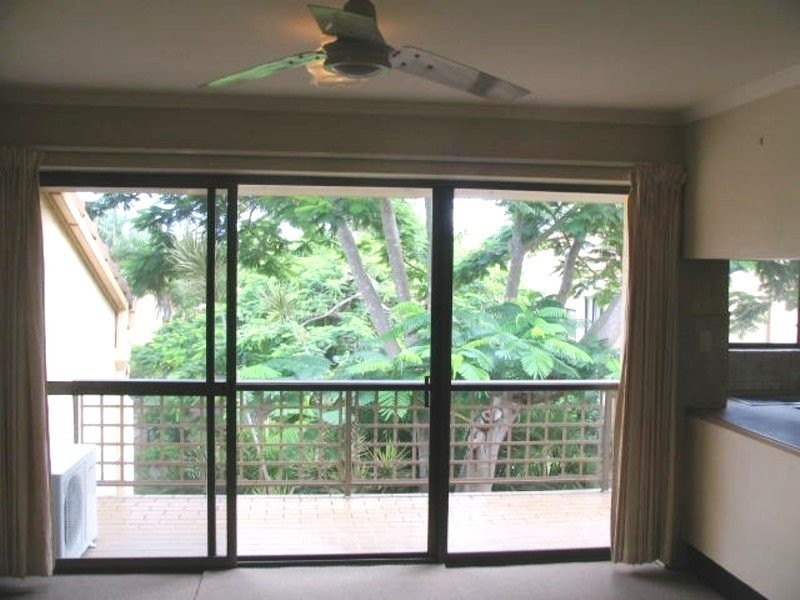 111 Markeri Street, Mermaid Waters QLD 4218