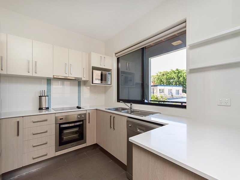 28 Hood Street, Sherwood QLD 4075