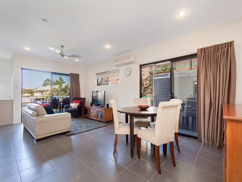 28 Hood Street, Sherwood QLD 4075