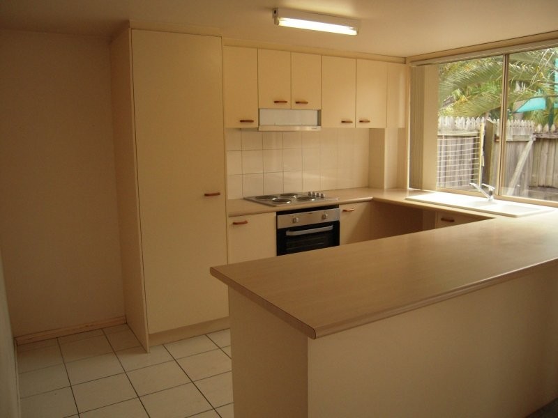 643 Pine Ridge Road, Biggera Waters QLD 4216