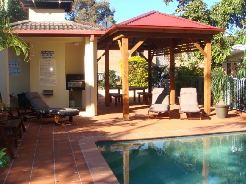 416 Marine Pde, Biggera Waters QLD 4216