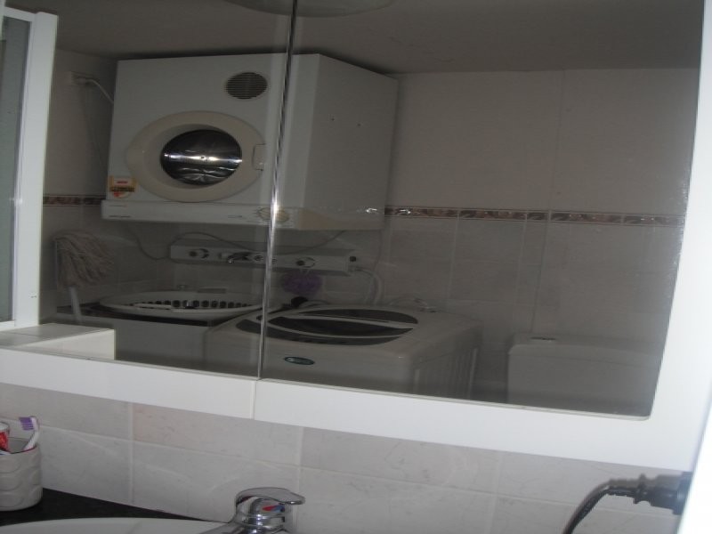 Clear Island Waters QLD 4226