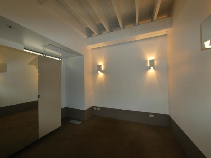 8 Skyring Terrace, Teneriffe QLD 4005