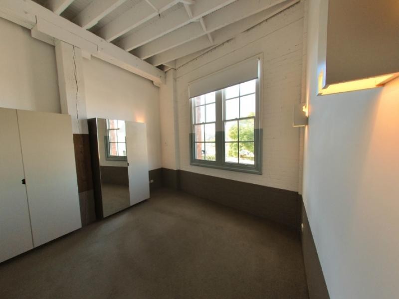 8 Skyring Terrace, Teneriffe QLD 4005