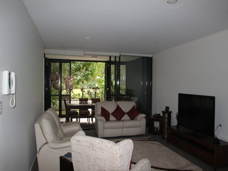 10 Pidgeon Close, West End QLD 4101