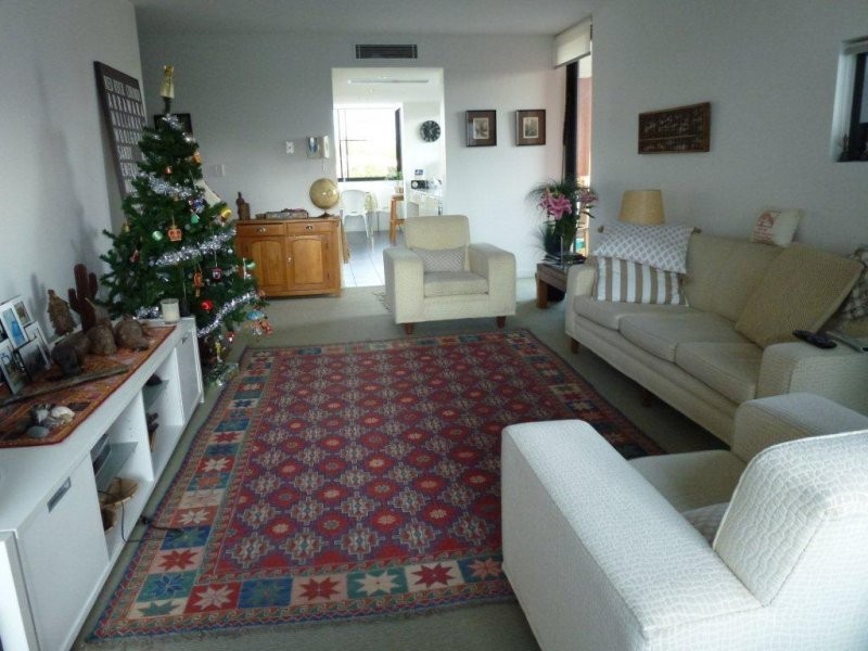 10 Pidgeon Close, West End QLD 4101