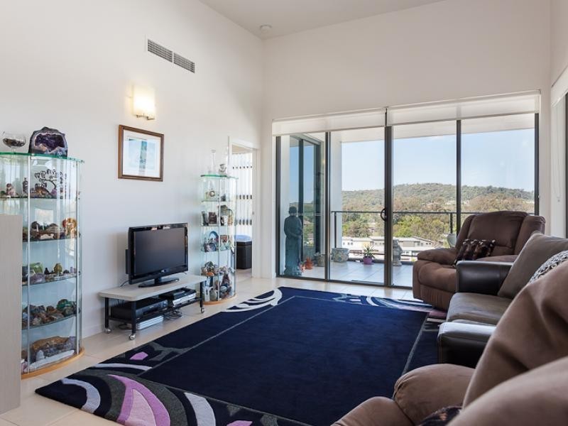 16 Surbiton Court, Carindale QLD 4152