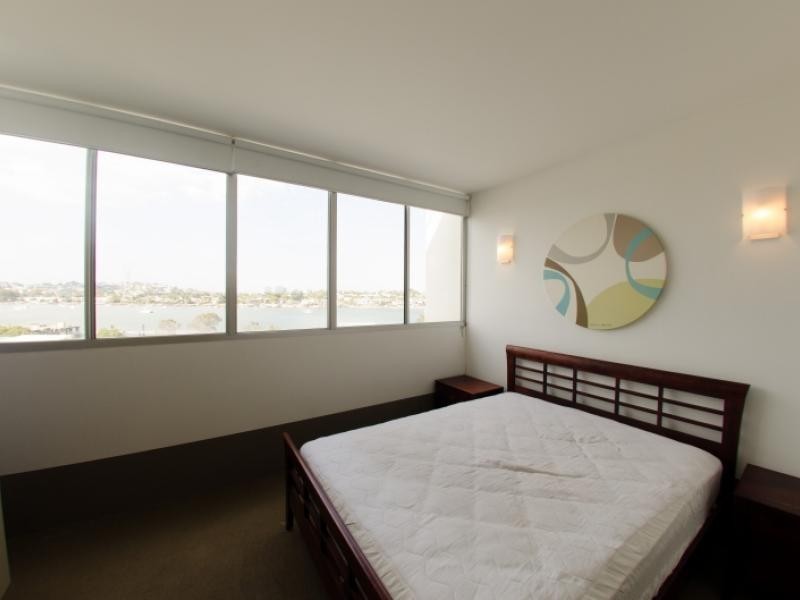 8 Skyring Terrace, Teneriffe QLD 4005