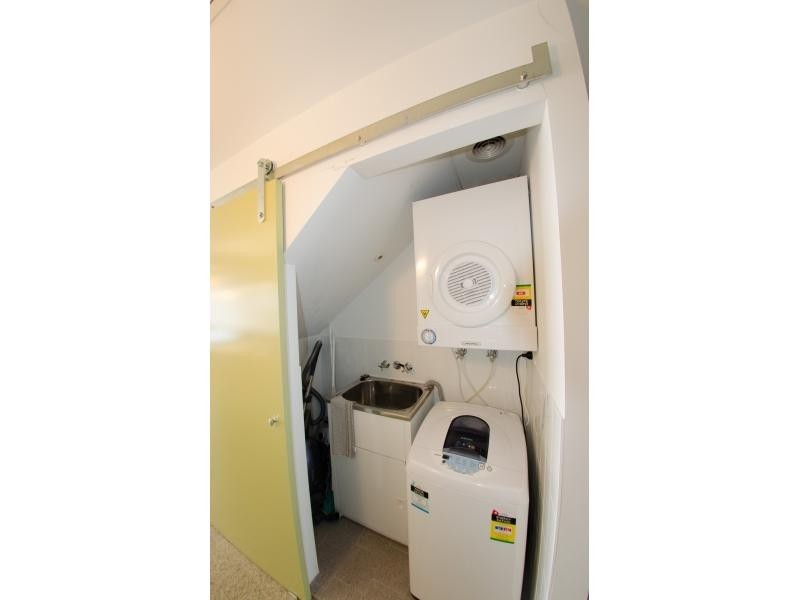 8 Skyring Terrace, Teneriffe QLD 4005