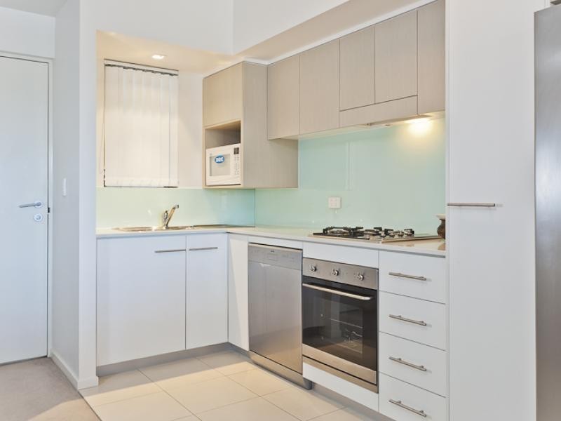 16 Surbiton Court, Carindale QLD 4152