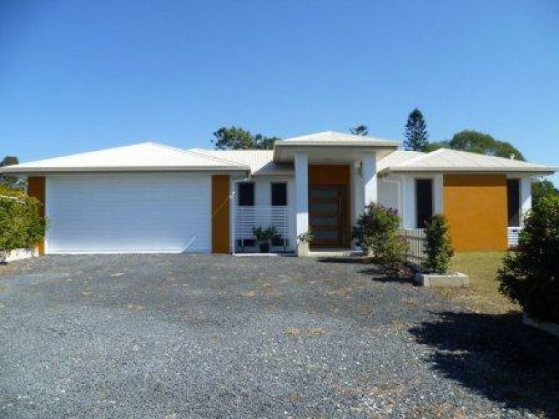 17 Azure Crt, Dundowran Beach QLD 4655