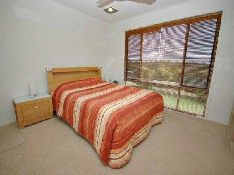 17 Azure Crt, Dundowran Beach QLD 4655