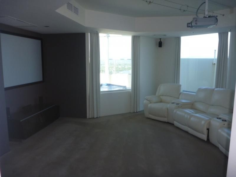 40 RIVERVIEW PDE, Surfers Paradise QLD 4217