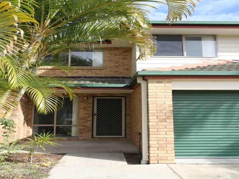 643 Pine Ridge Road, Biggera Waters QLD 4216