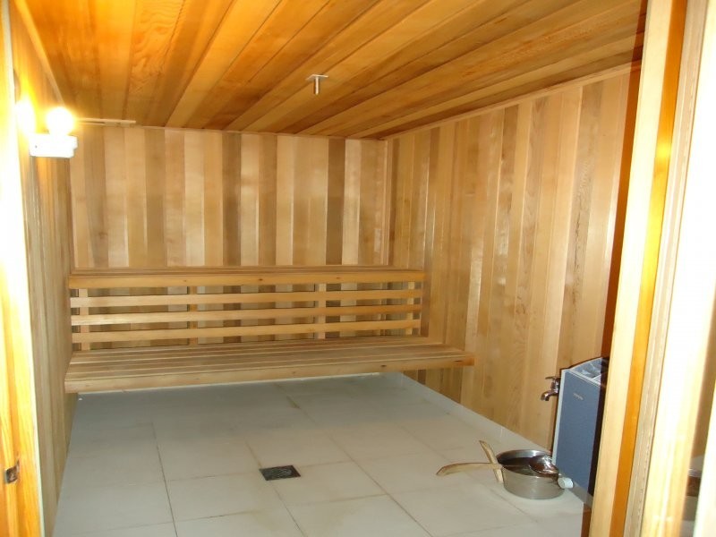 53 Darrambal, Chevron Island QLD 4217