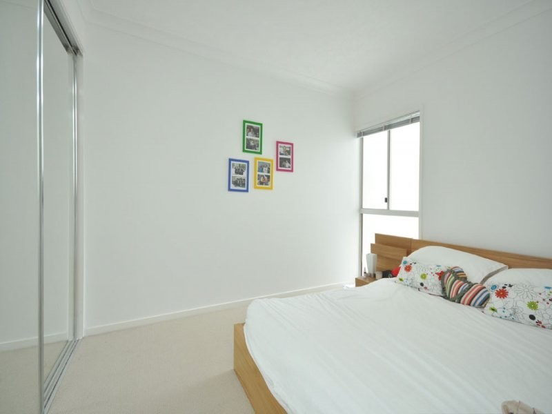 27 Berwick St, Fortitude Valley QLD 4006