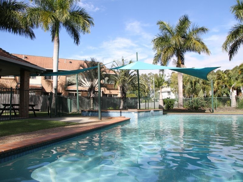 643 Pine Ridge Road, Biggera Waters QLD 4216