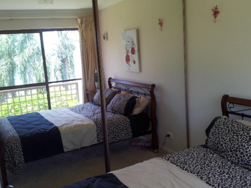 111 Markeri Street, Mermaid Waters QLD 4218