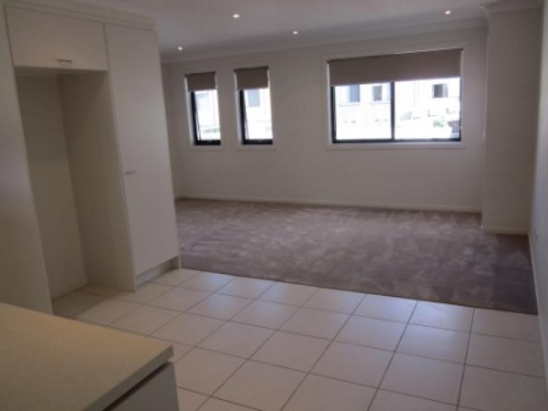 16 Surbiton Court, Carindale QLD 4152