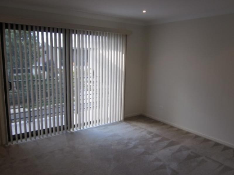 16 Surbiton Court, Carindale QLD 4152