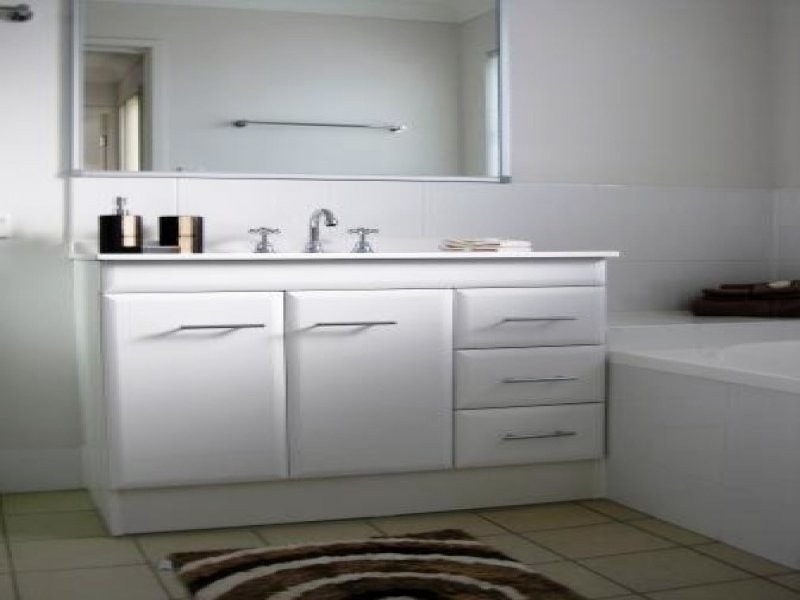 2 Toohey Street, Pacific Pines QLD 4211