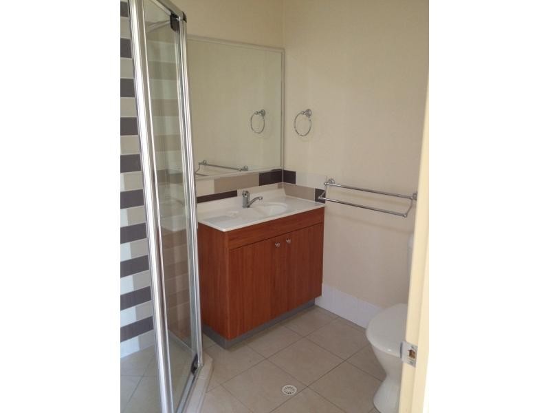 Johnston St, Carina QLD 4152