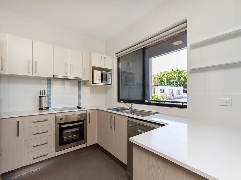 28 Hood Street, Sherwood QLD 4075