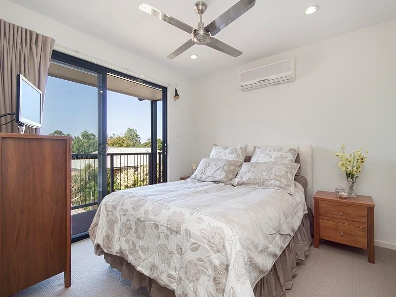 28 Hood Street, Sherwood QLD 4075