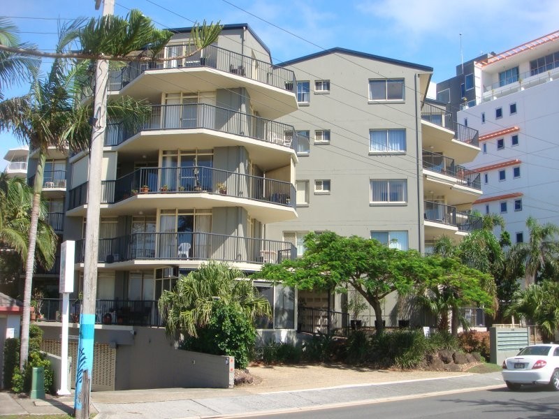 418 Marine Pde, Biggera Waters QLD 4216