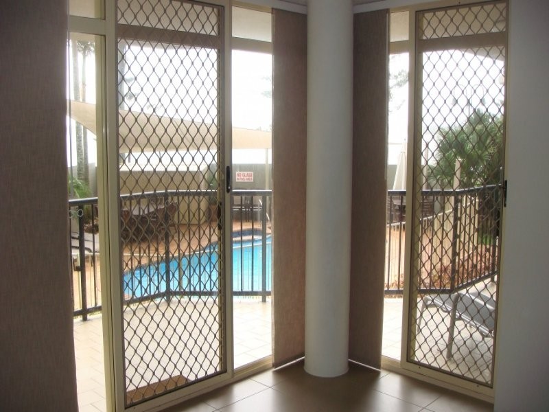 418 Marine Pde, Biggera Waters QLD 4216