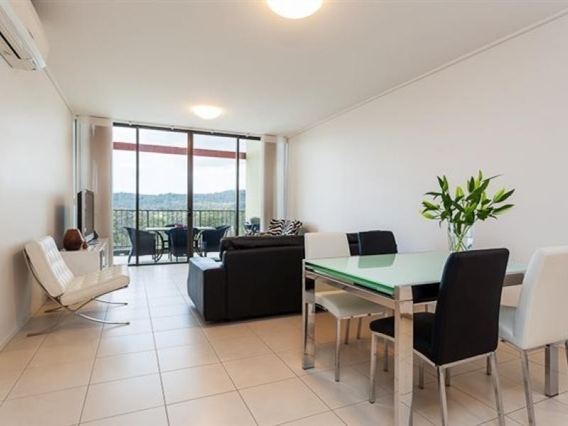 16 Surbiton Court, Carindale QLD 4152