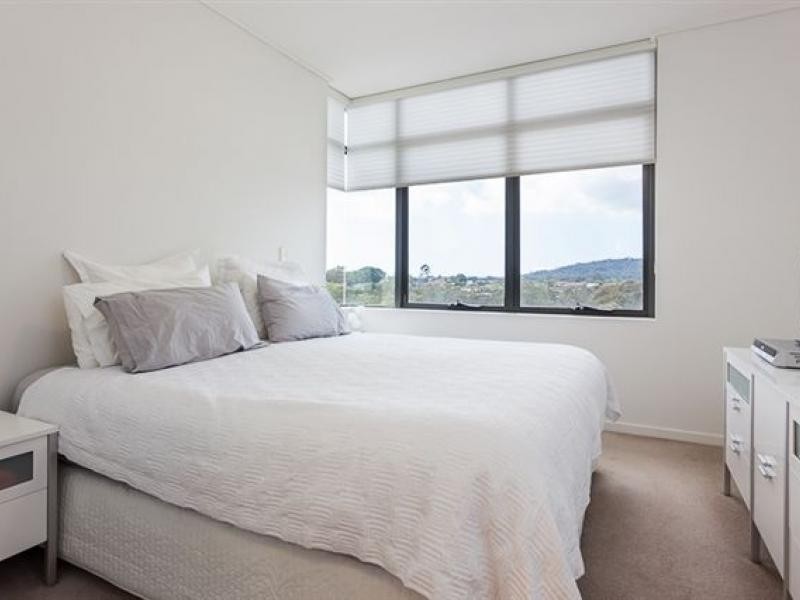 16 Surbiton Court, Carindale QLD 4152