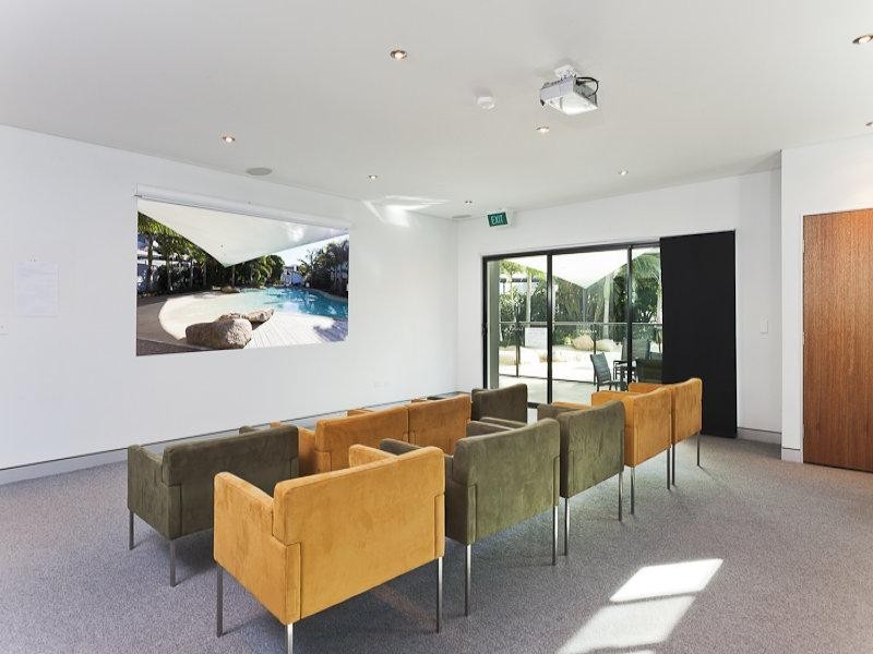 16 Surbiton Court, Carindale QLD 4152