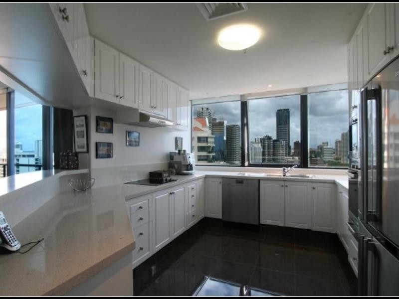 2 Goodwin St, Kangaroo Point QLD 4169