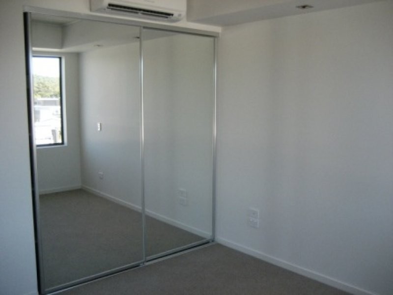 16 Surbiton Court, Carindale QLD 4152