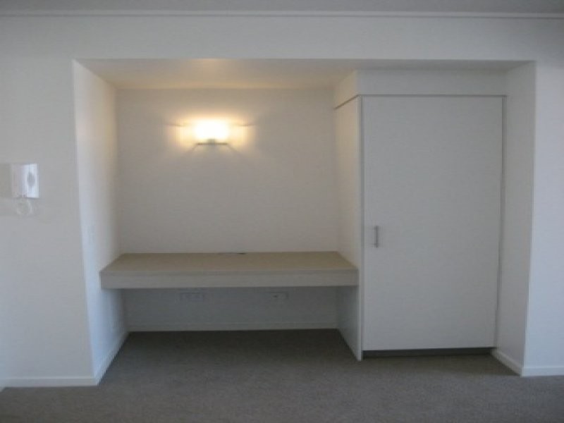 16 Surbiton Court, Carindale QLD 4152