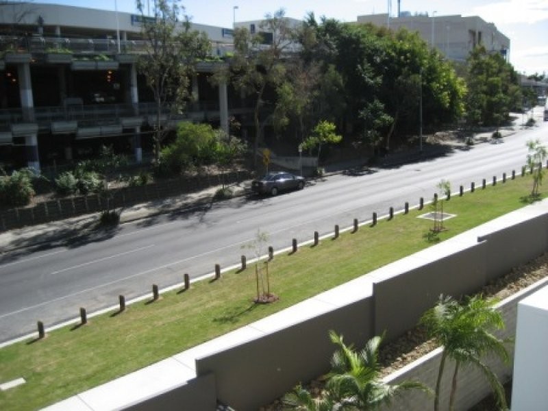 16 Surbiton Court, Carindale QLD 4152