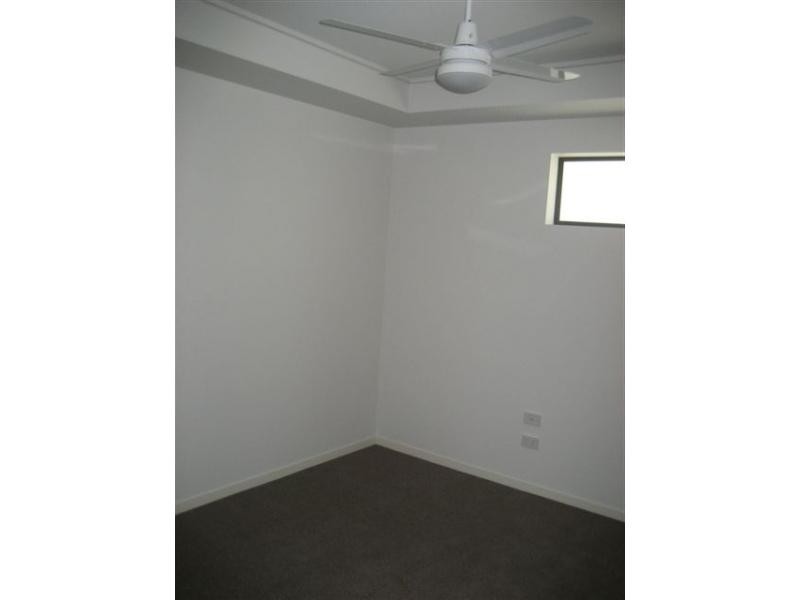 16 Surbiton Court, Carindale QLD 4152