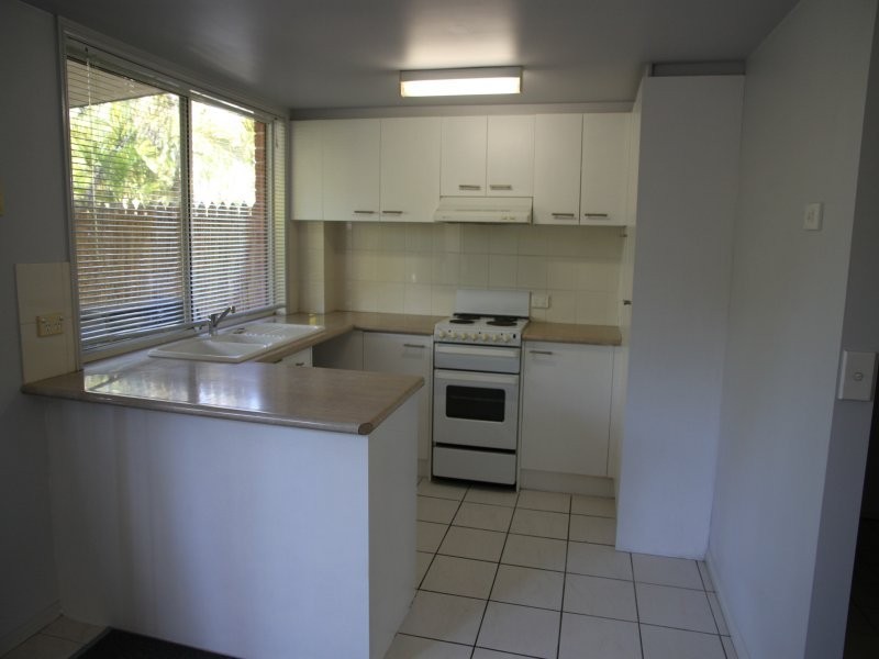 643 Pine Ridge Road, Biggera Waters QLD 4216