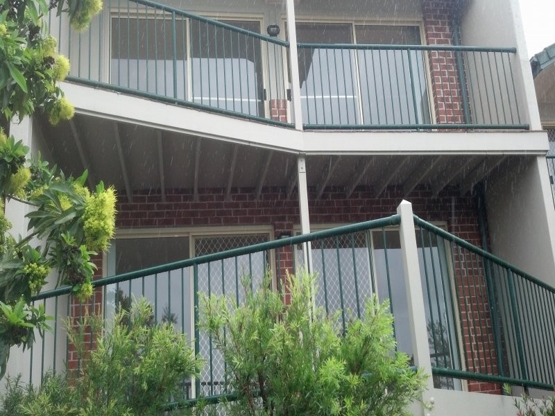 17 Santa Cruz Blvd, Clear Island Waters QLD 4226