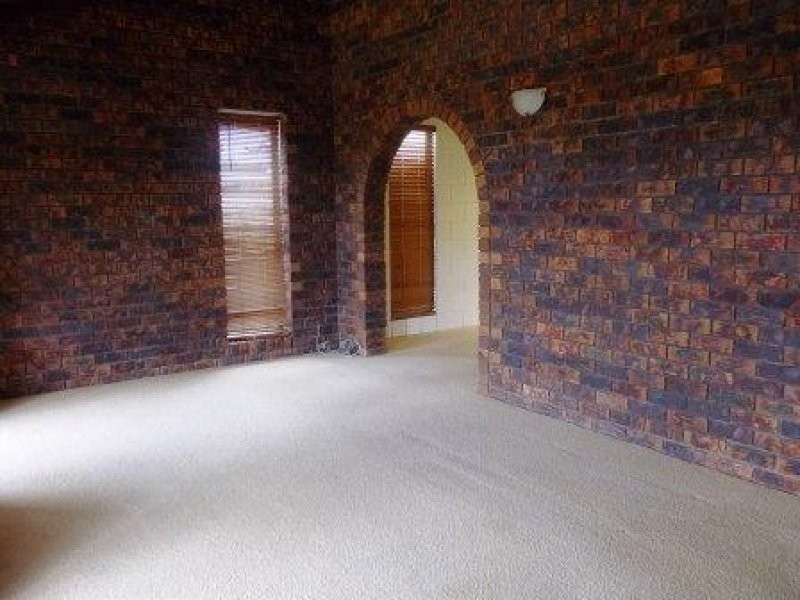 52 Crawford Drive, Dundowran QLD 4655