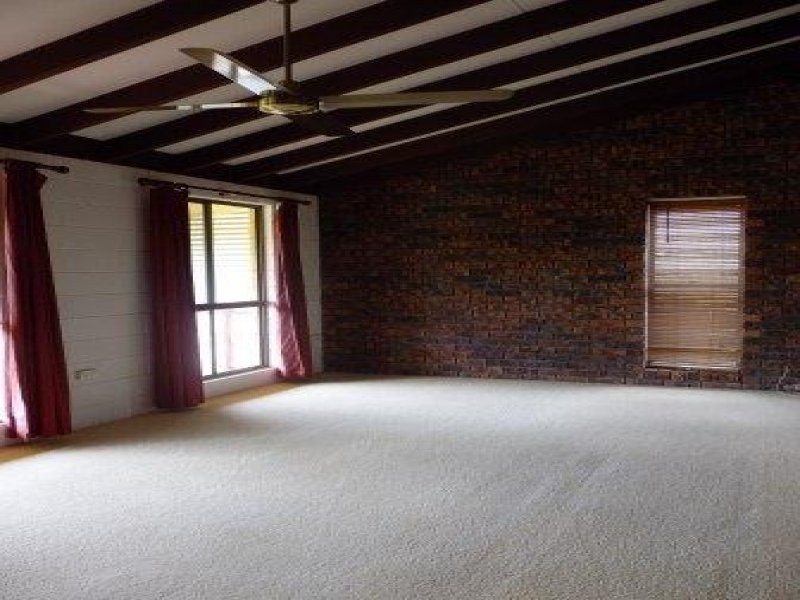 52 Crawford Drive, Dundowran QLD 4655