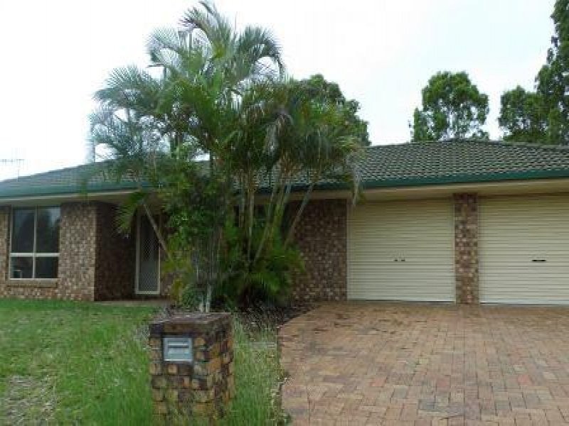 5 Rosella Way, Eli Waters QLD 4655
