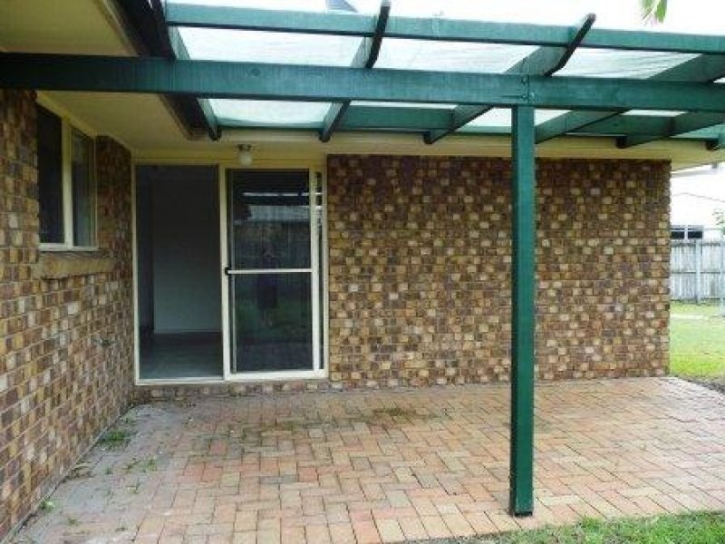 5 Rosella Way, Eli Waters QLD 4655